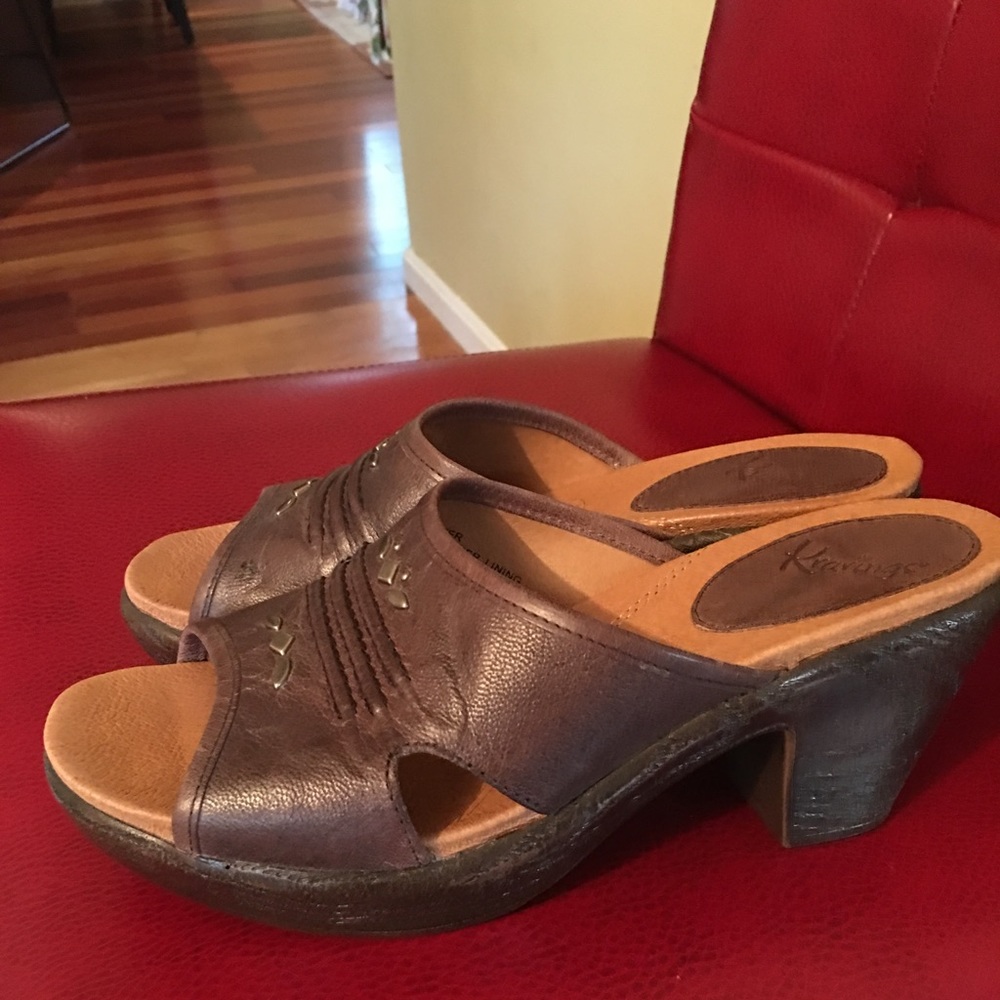NEW Nicks Kravings Brown Leather Stud Slides 7.5
